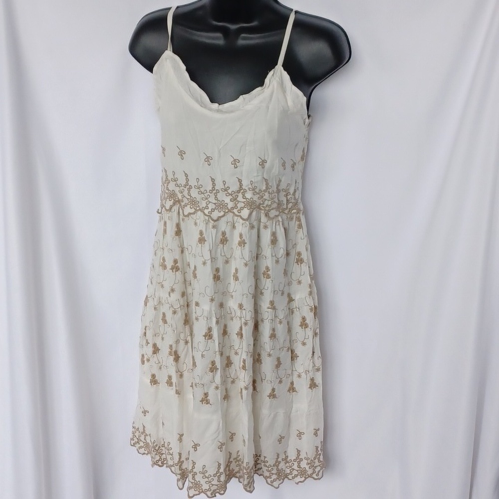 Jessica Simpson Elegant Embroidered Dress Jr XL NWT, 16" PTP, 35"L, Elastic Back